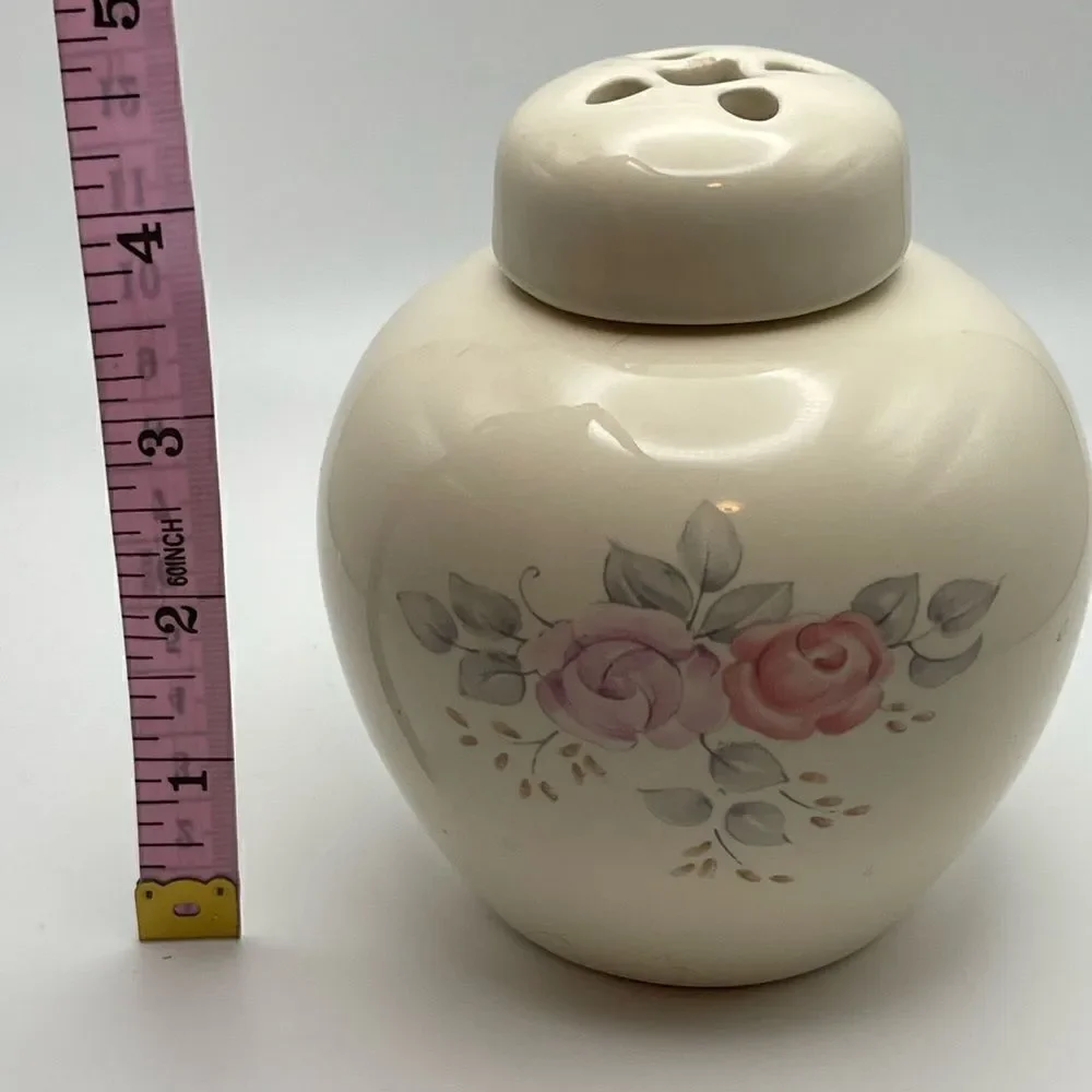 Pfaltzgraf Ginger Jar White floral